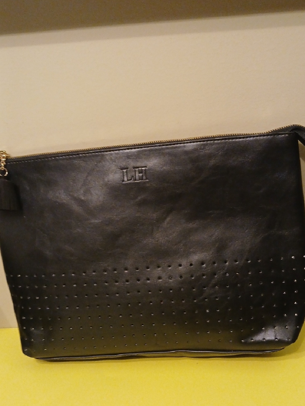 LOUENHIDE Black Vegan Leather Clutch with Tassle Zipper